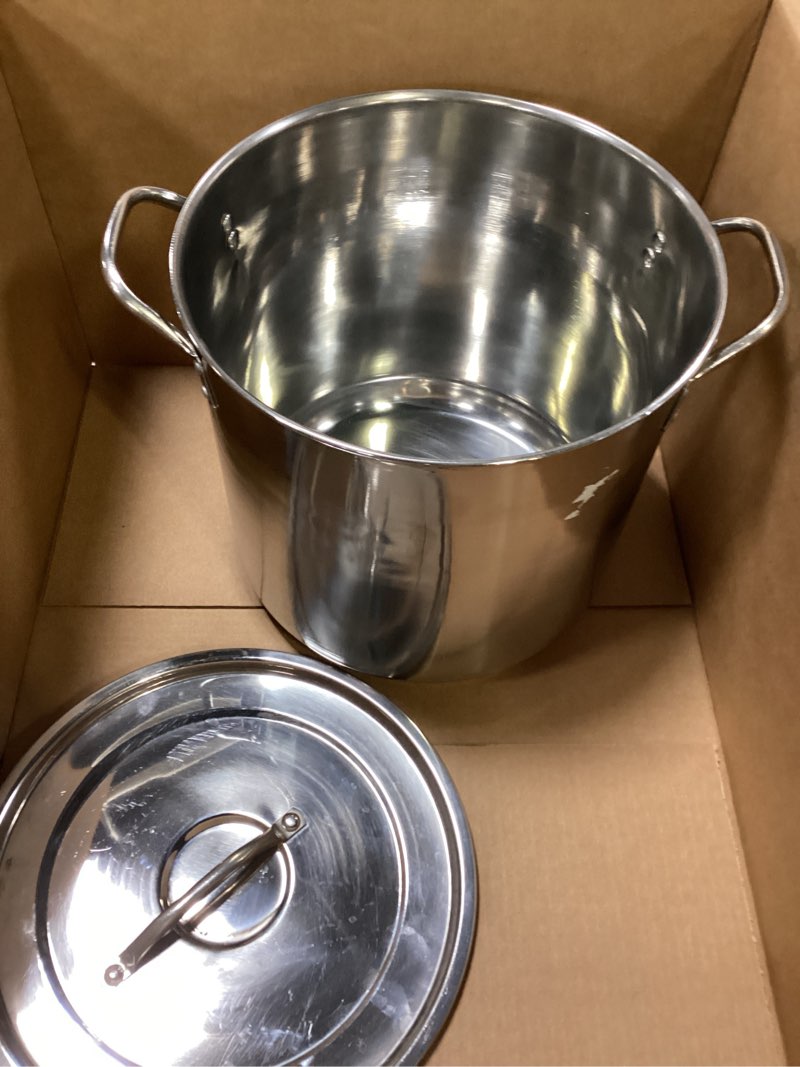 Condition photo showing Good Condition for IMUSA USA Stainless Steel Stock Pot with Lid 16-Quart, Silver