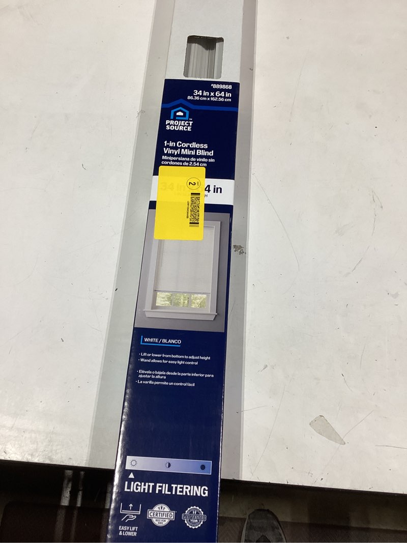 Condition photo showing New/Like New for project source light filtering 1-in slat width 34-in x 64-in cordless white vinyl light filtering mini-blinds
