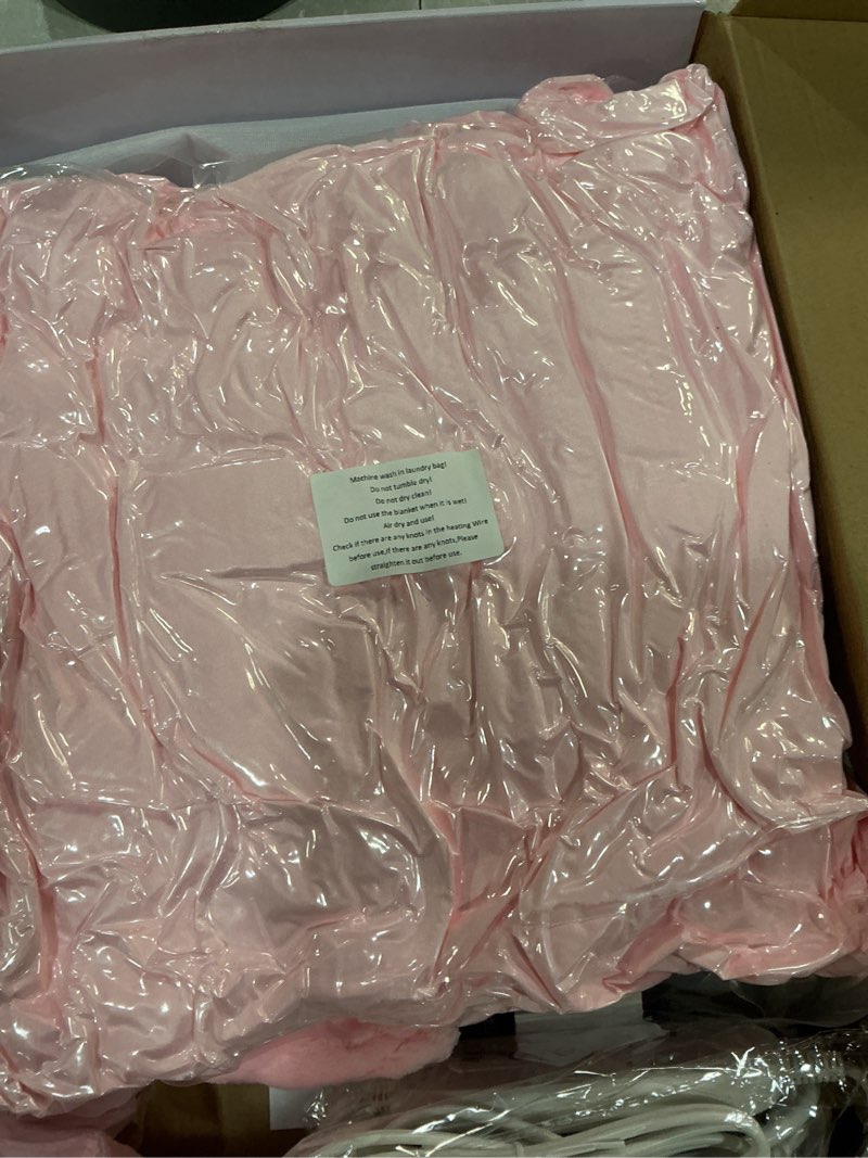 Condition photo showing New/Like New for wearable heated blanket with foot pocket, electric wearable throw blanket with sleeves, hood, portable heated blanket with 8 heat settings, 1-10 hours auto shut-off, gift for family, friends, 50*70"