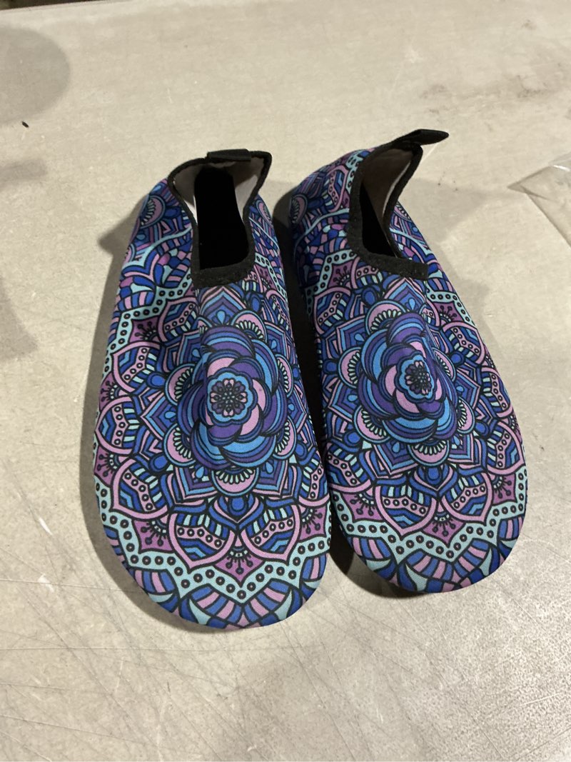 Condition photo showing Good Condition for seekway barefoot water shoes 1219