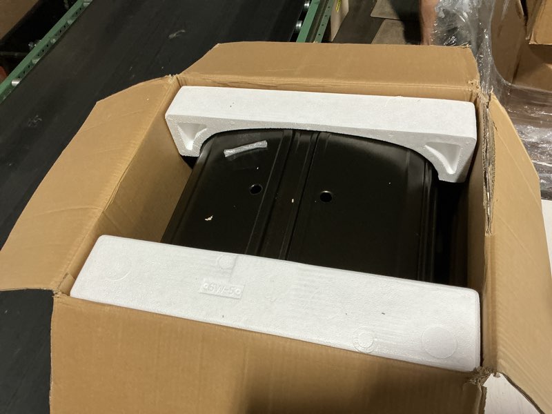 Condition photo showing Good Condition for giraffe tools sw5 metal hose reel box, heavy duty garden hose storage reel hideaway, crank handle, 150ft 5/8" hose capacity, green 150 ft capacity (hose reel only)