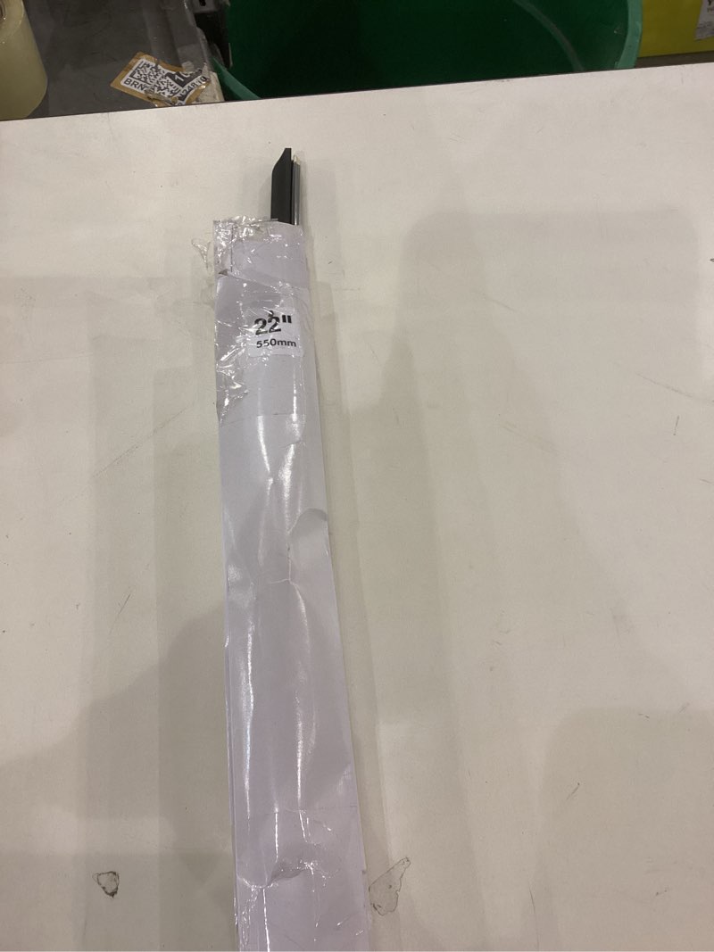 Condition photo showing Good Condition for 22” and 26” wiper blades