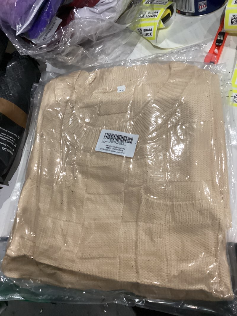 Condition photo showing New/Like New for Women Lightweight Sweaters Crewneck Long Sleeve Block Knit Pullover Shirts Tunic Tops with Pocket Yellow Apricot X-Large