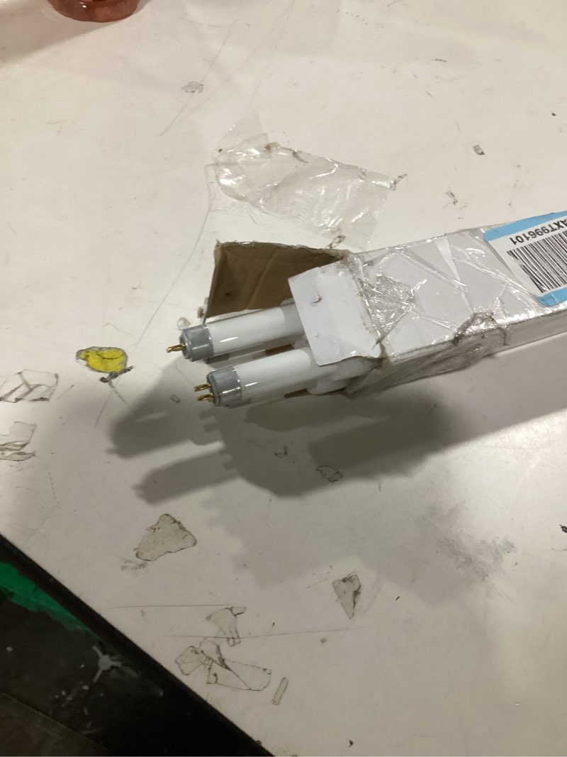 Condition photo showing New/Like New for 4 Pack F14T5/850 14W 22 Inch T5 Fluorescent Tube Light Bulb 5000K Cool White Mini Bi-Pin (G5) Base Straight Tube Light Bulb