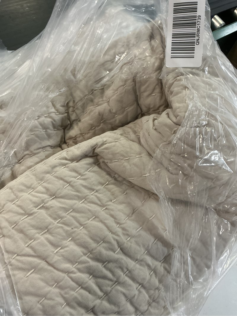 Condition photo showing Good Condition for european linen cotton stitch quilt, king/cal king, natural