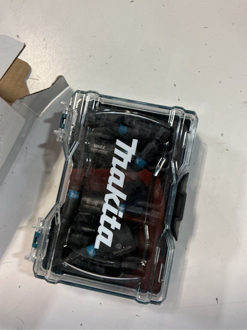 Condition photo showing As Is for makita e-15768 6 piece impact black nutsetter set