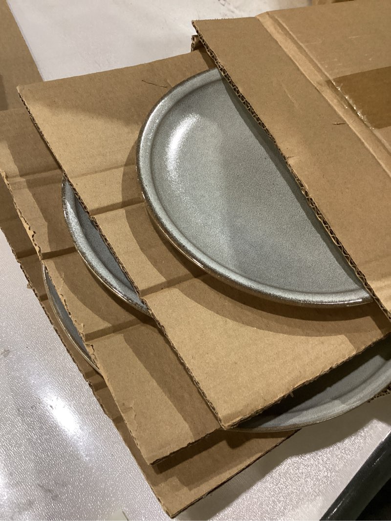 16 piece glass homeware set