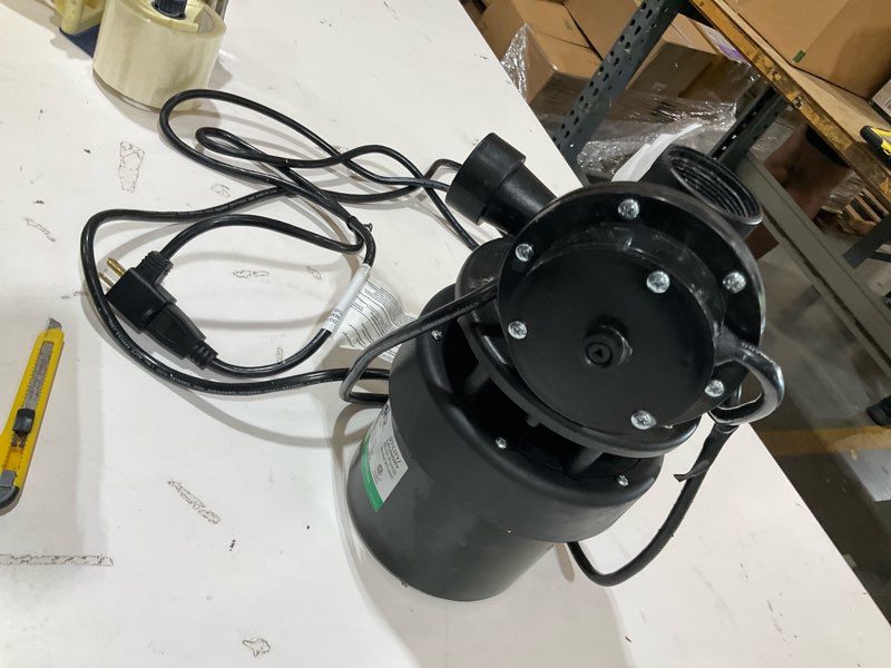 Condition photo showing As Is for zoeller 1/3-hp 115 -volt 22-gallon thermoplastic electric utility pump