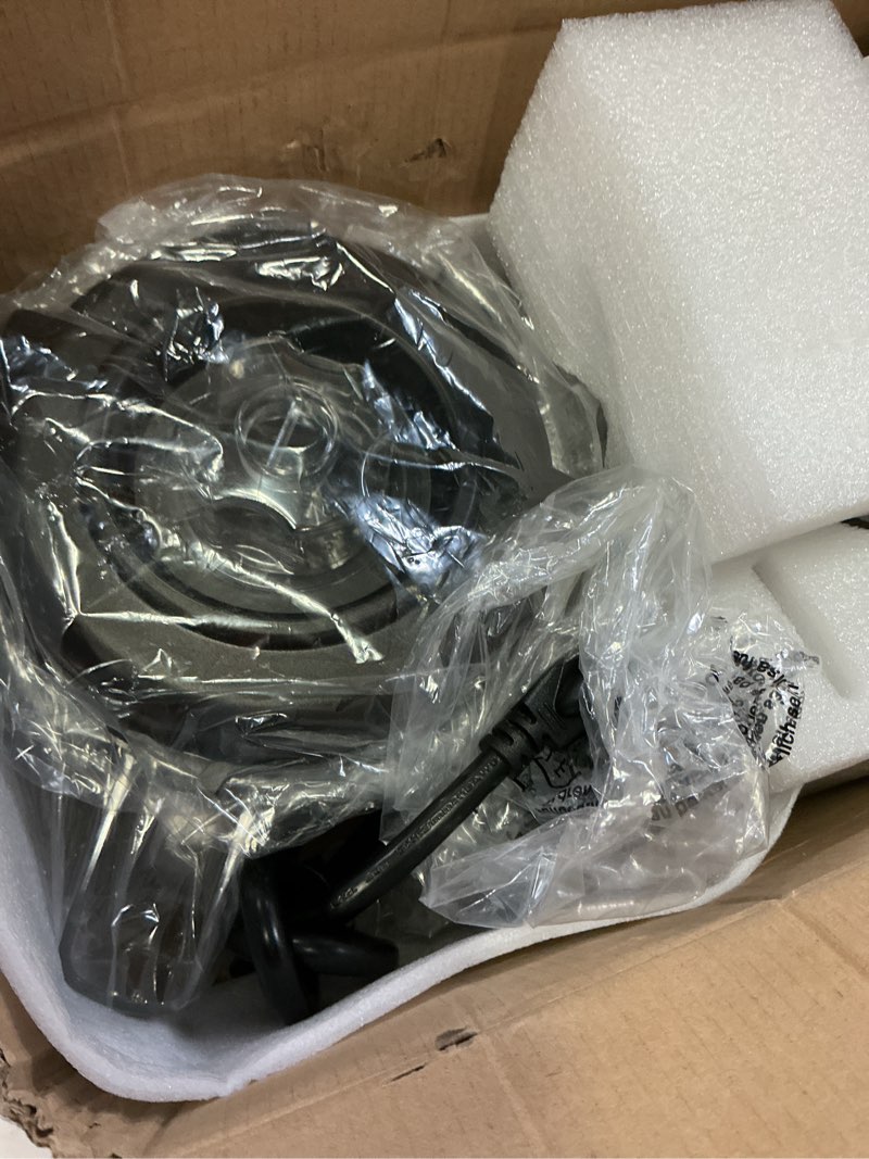 Condition photo showing Good Condition for Aeitto Blenders for Kitchen 1800W Max Power Smoothie Blender with 68Oz. Jar, 3 Preset Programs & 7 Speeds, Professional Countertop Blender for Smoothies, Ice Crush, Frozen Drinks, Silver Silver 68oz