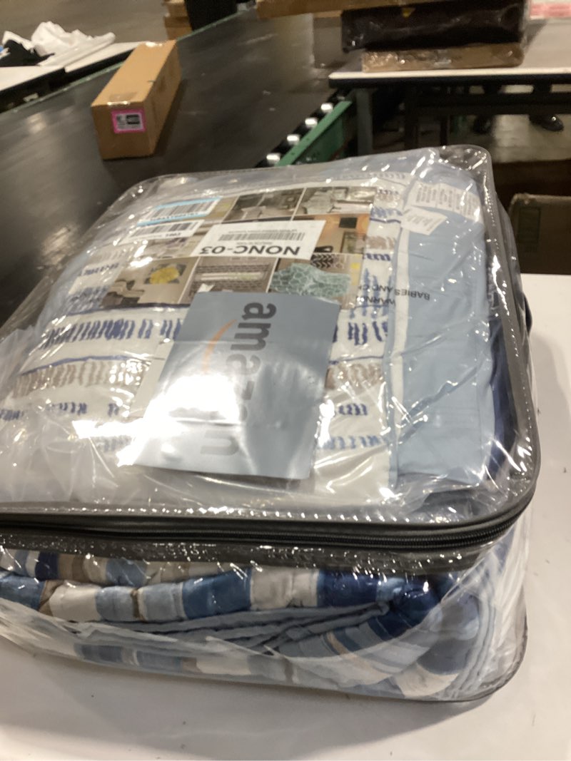 Condition photo showing Good Condition for madison park quilt set cottage coastal design, 6 piece set - all season, coverlet bedspread lightweight bedding layer, shams, toss pillows, king/cal king(104"x94"), blue/white blue/white king/cal king(104 in x 94 in)