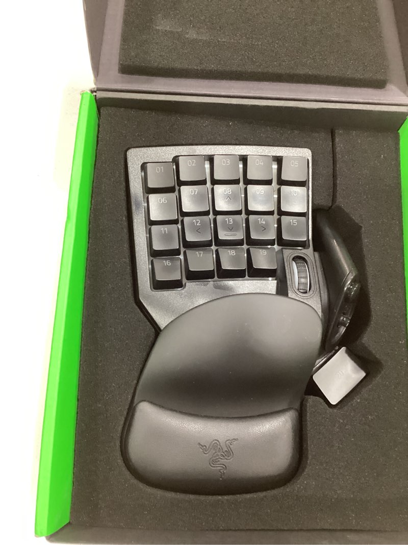 razer tartarus v2 gaming keypad: mecha membrane key switches - one handed keyboard - 32 programmable keys - customizable chroma rgb lighting - programmable macros - snap tap - black classic black tartarus v2 - mecha membrane switches keypad