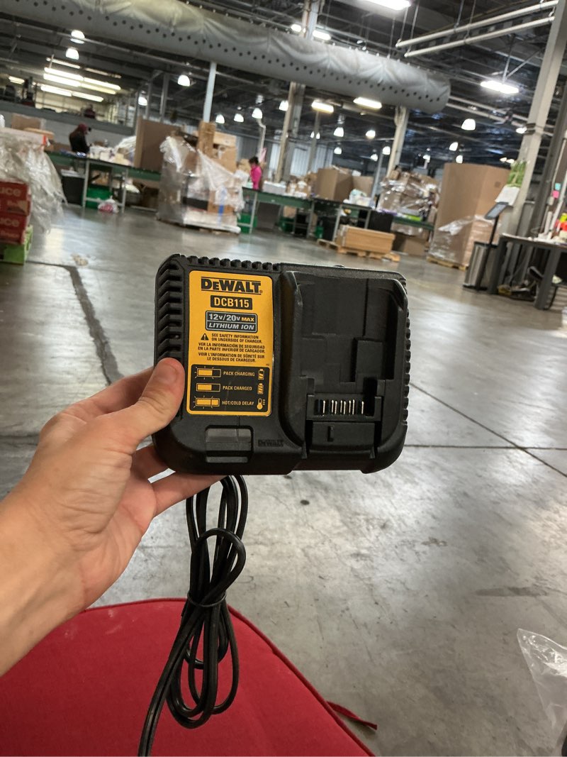 Condition photo showing Good Condition for dewalt dcb115 10.8v-18v max lithium-ion multi-voltage battery charger