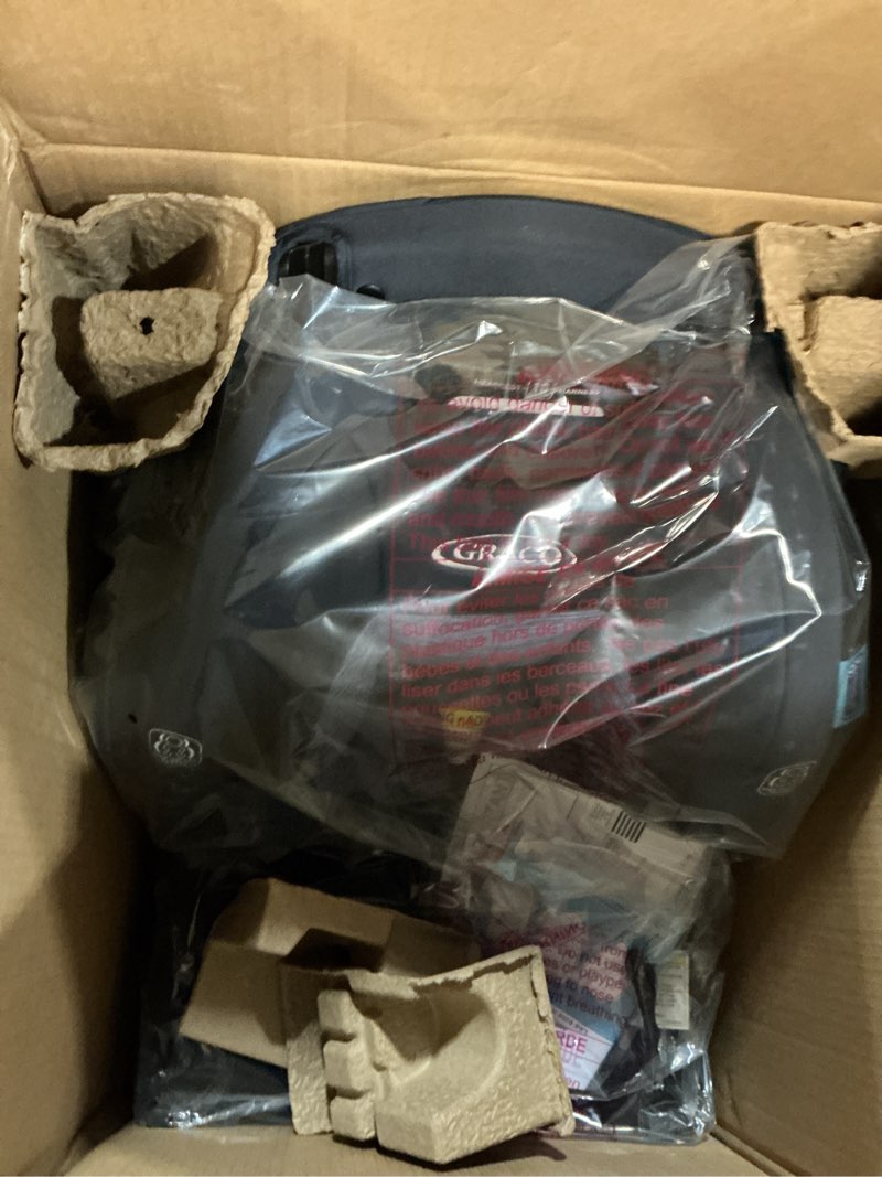 Condition photo showing Good Condition for graco slimfit 3-in-1 convertible car seat, ultra-space-saving design, silas, suitable for rear and forward-facing, highback booster seat with 10-position headrest