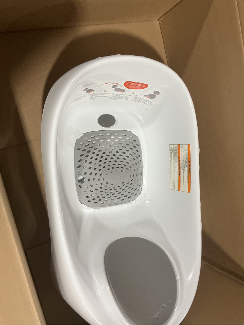Condition photo showing Good Condition for boon soak 3 stage baby bathtub - baby bath tub with three support positions for newborn to toddlers - color changing drain plug for ideal bath temperature - gray - ages 0 to 18 months and up white 1 count (pack of 1)