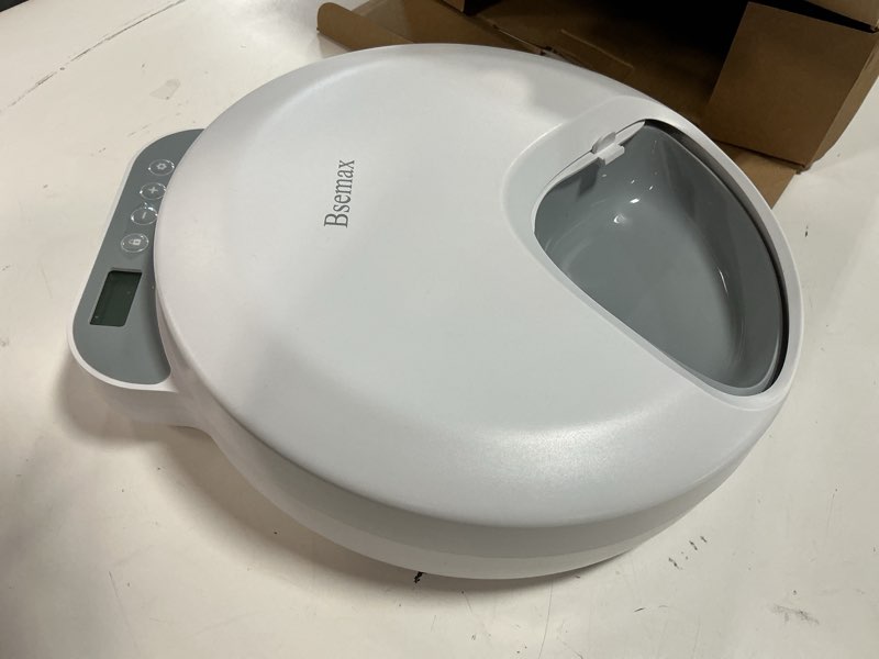 Condition photo showing Good Condition for automatic wet food cat feeder, auto refrigerated wet foods feeder for cats dogs 4 meal timed fresh foods dispenser with 2 ice packs small pet feeders for kitty puppy automatic cat dog food bowl white