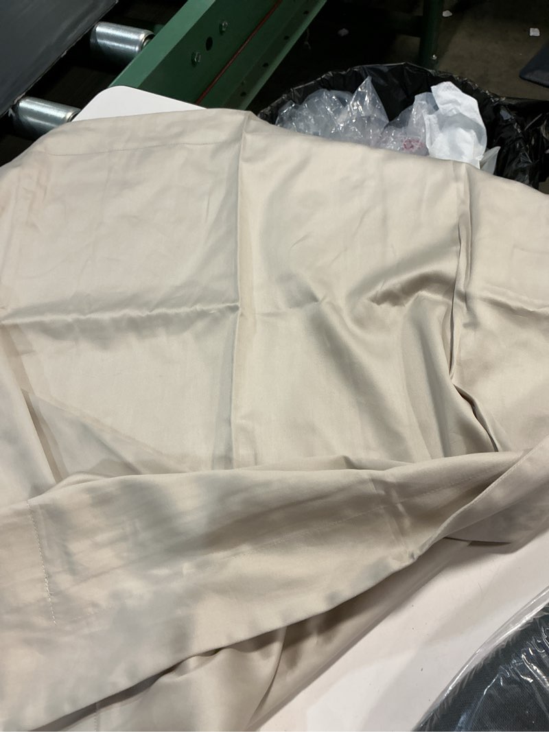 Condition photo showing Good Condition for quince bamboo euro sham in sand