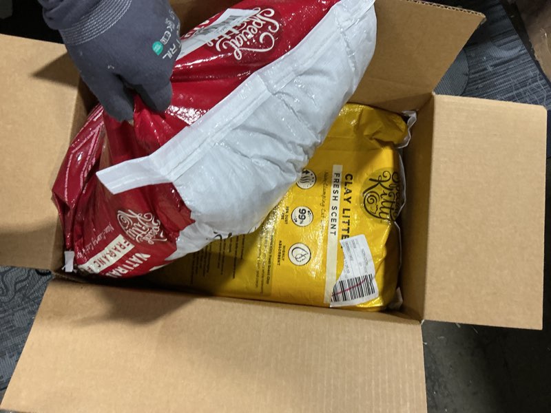 Condition photo showing Good Condition for (assorted cat litter) special kitty non-clumping clay cat litter, unscented, 25 lb bag