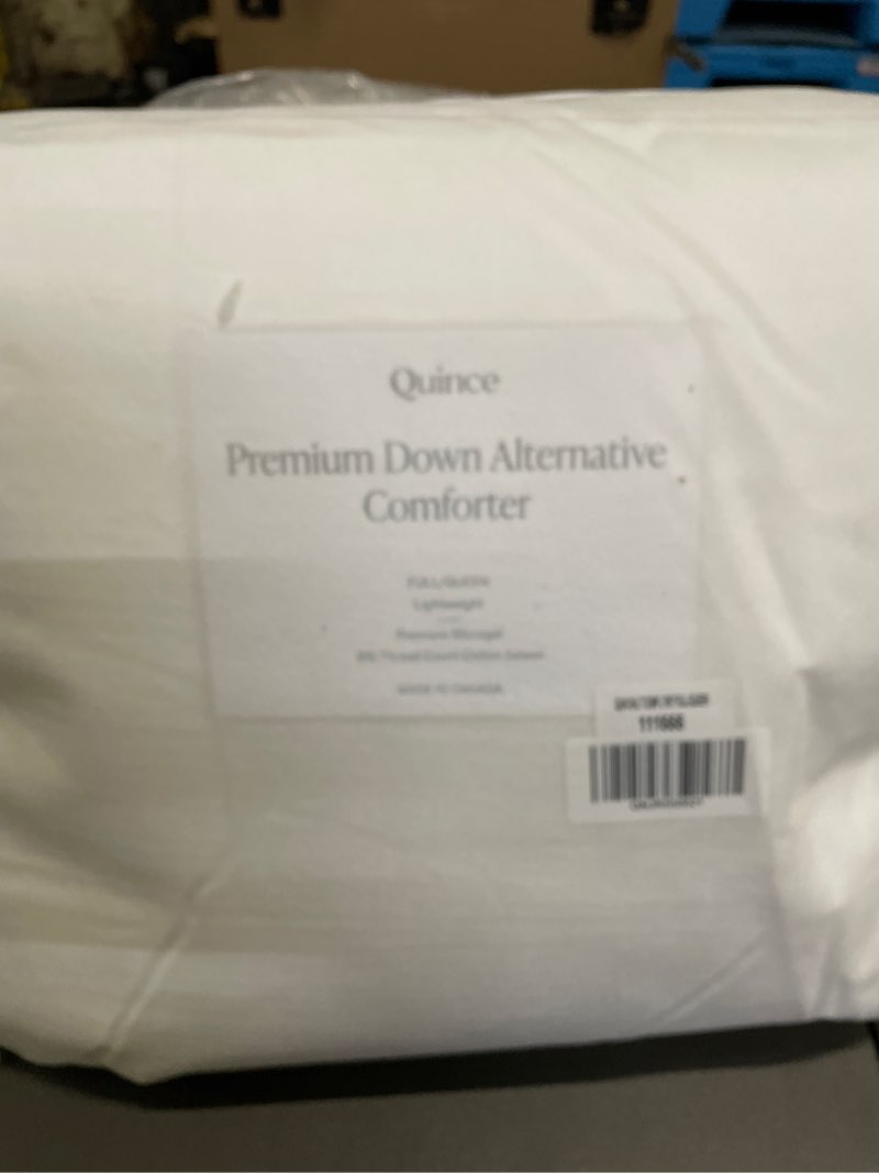 Condition photo showing New/Like New for lightweight premium down alternative comforter, full/queen, white