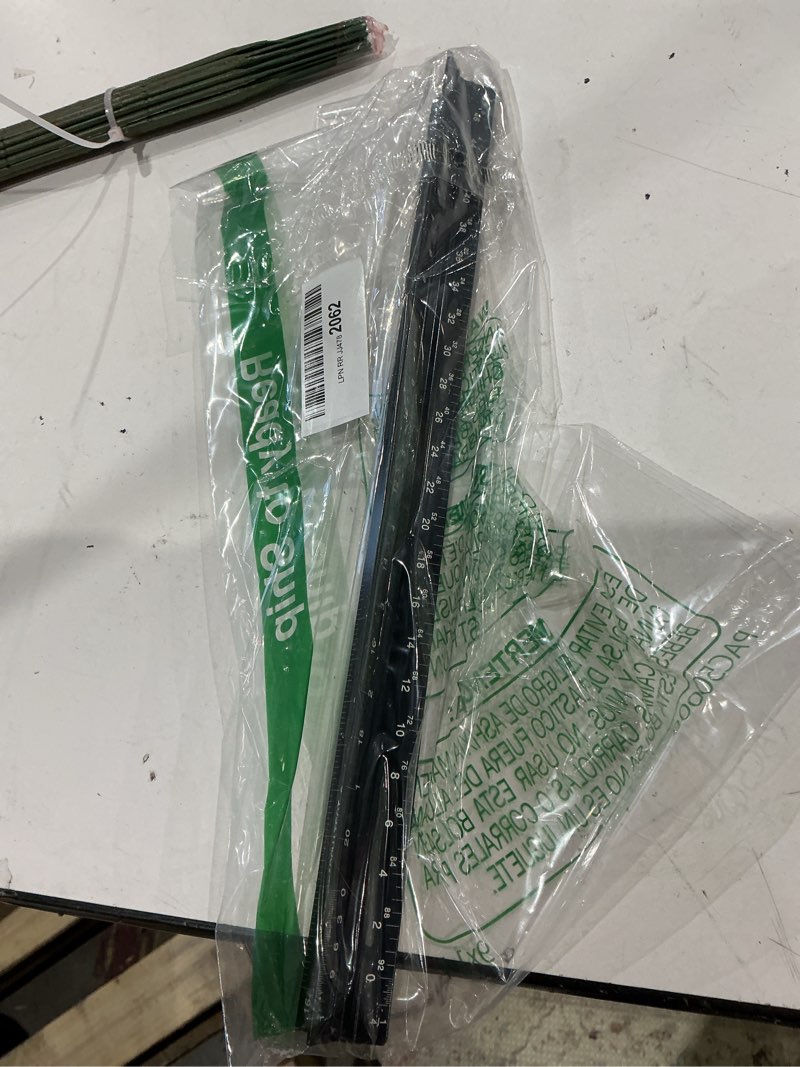 Condition photo showing Good Condition for architectural scale ruler, imperial measurements 12'', laser-etched aluminum architect triangular ruler black for architects, students, draftsman, and engineers by mveohos black-a