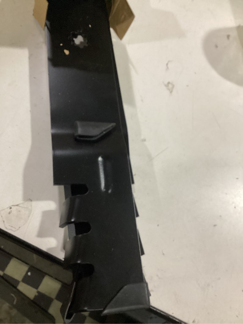 Condition photo showing As Is for gx22151 gator mulching mower blades compatible with john dee re 42'' cut deck, gy20850 replacement blades fit for john dee re 102 125 135 d100 d105 d130 lawn tractor, replace am141033 am137328, 2 pack