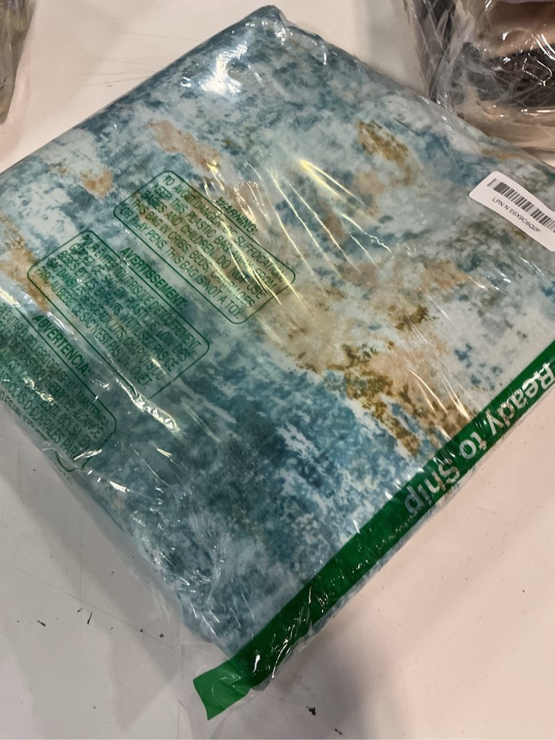 Condition photo showing New/Like New for entryway rug 3x5 teal blue bedroom area rug washable non slip abstract boho rugs for indoor entry, kitchen, classroom, bathroom, kids girls room, office, college dorm small carpet teal blue 3' x 5' (rectangular)