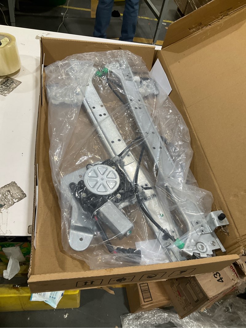 Condition photo showing Good Condition for rear passenger side power window regulator with motor assembly replacement for chevy silverado suburban 1500 2500 gmc sierra yukon cadillac escalade 2000 2001 2002 2003 2004 2005 2006, right, 741-579