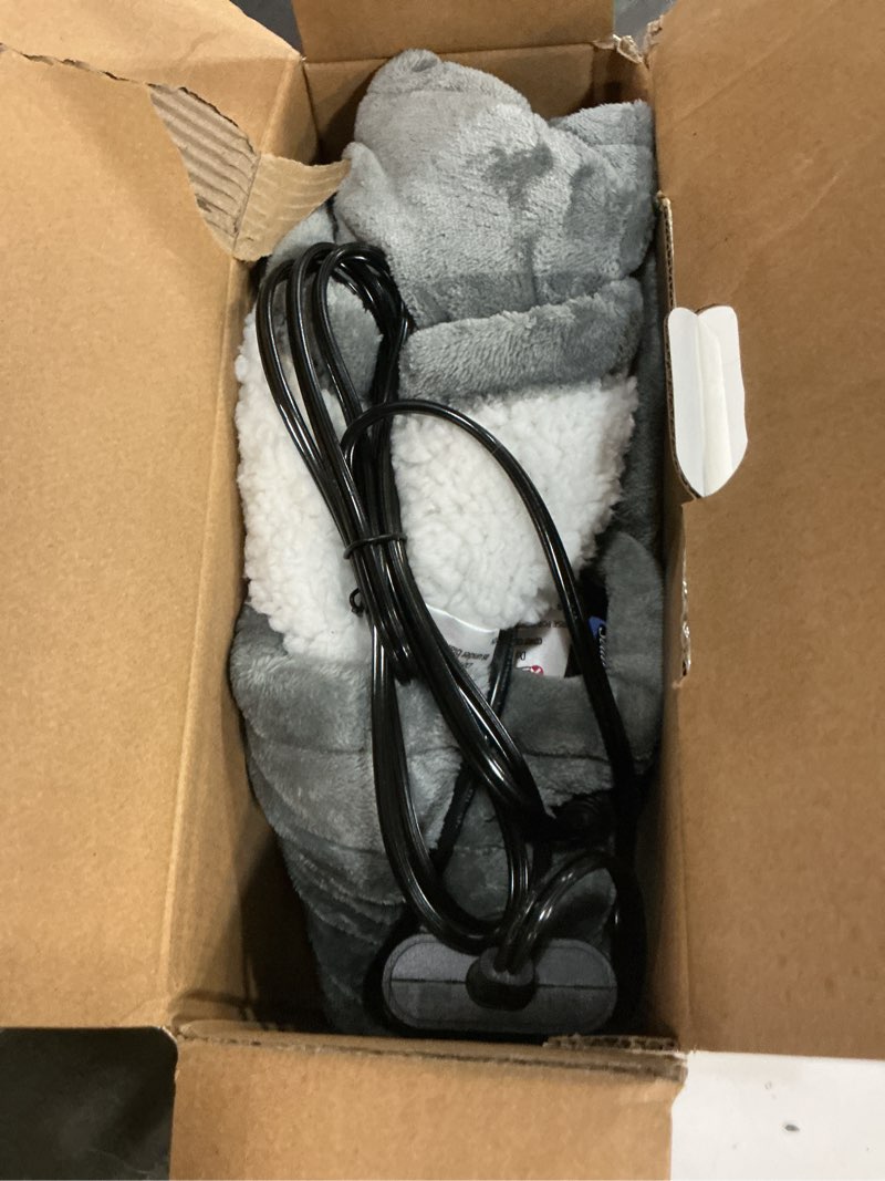 Condition photo showing Good Condition for sealy heated blanket throw with built-in button controller, reversible flannel to sherpa electric blanket with 2-10 hours auto-off & 4 heating levels, over-heat protection, 50x60 inch, light grey light grey throw