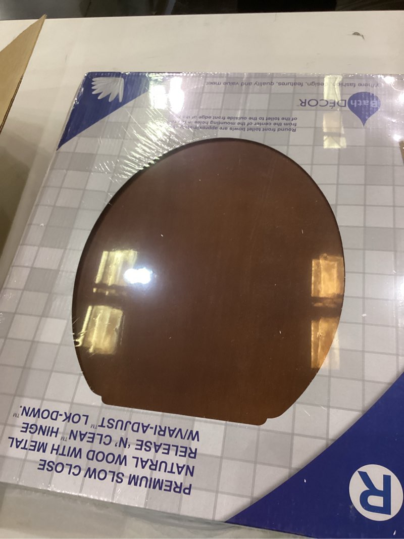 Condition photo showing New/Like New for 5Q1R3-17CH Solid Oak Contemporary Design Toilet Seat with Slow Close & R'N'C Hinge, Round, Natural Oak with Chrome Round Natural Oak, Chrome