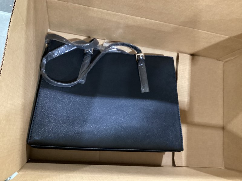 https://lotting-media.assets.bidfta.com/lotting_cb8962f7-7807-49d5-936c-a95209701fc6