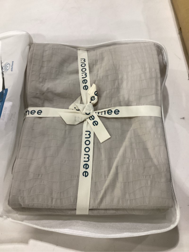 Condition photo showing Good Condition for moomee wavy striped duvet cover set 100% washed cotton linen like textured breathable durable soft comfy (beige, king 104"x90") wavy stripes - beige (no comforter) king (104"x90")