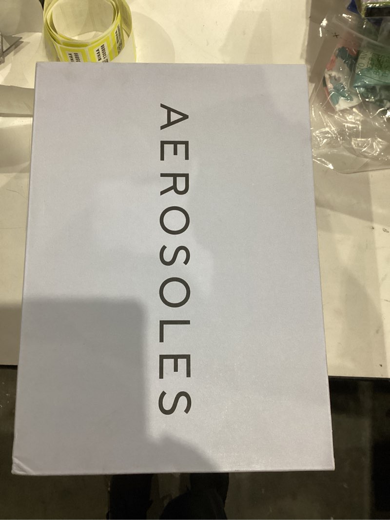 Condition photo showing New/Like New for Aerosoles womens Fez 5.5 Black Pebbled Leather