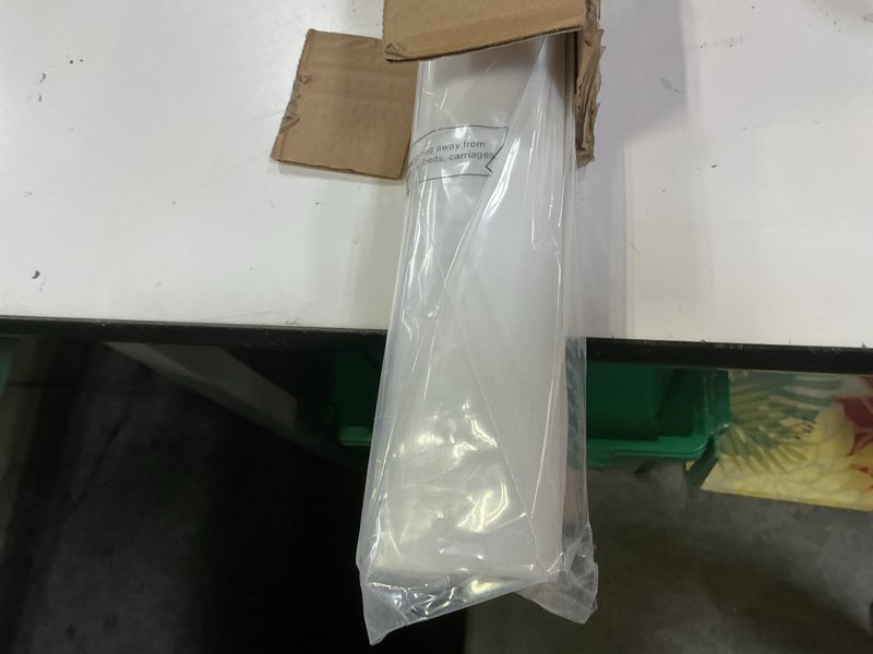 Condition photo showing Good Condition for kinlop 36 inch x 20 feet double primed cotton canvas large white canvas roll for oil and acrylic painting 36 inch x 20 feet white