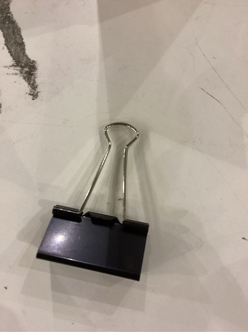 Condition photo showing New/Like New for Extra large blinder clips