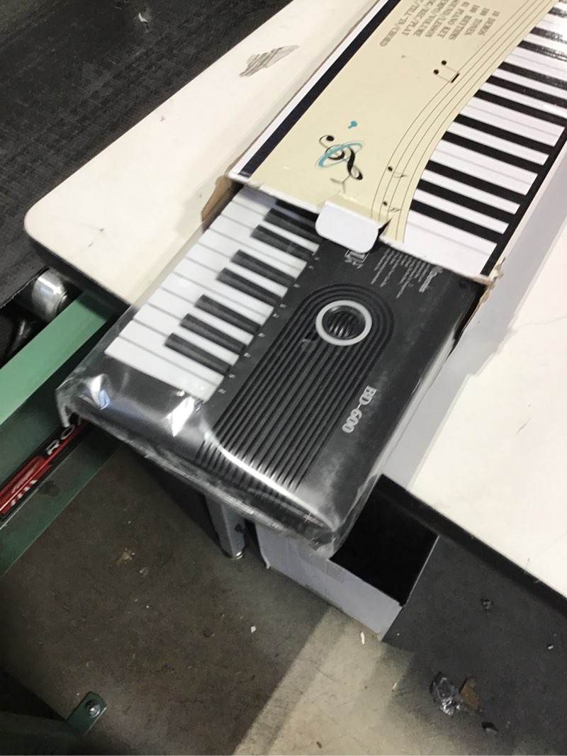 Condition photo showing New/Like New for 61 keys keyboard piano, Electronic Digital Piano with Built-In Speaker Microphone, Portable Keyboard Gift Teaching for Beginners, electric piano for kids Black