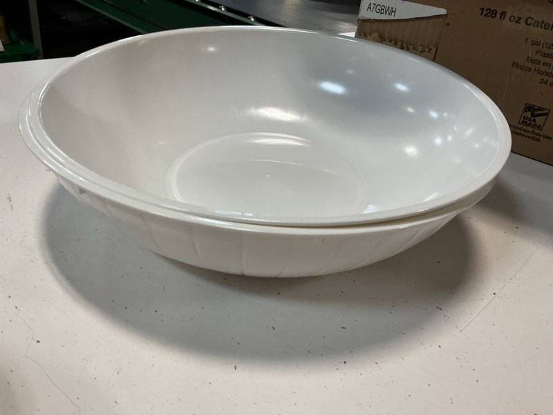 Condition photo showing Good Condition for wna  128fl caterline plastic bowls  24 pcs 