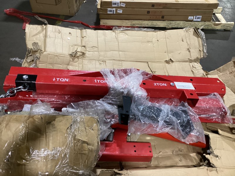 Condition photo showing Good Condition for 2 Ton Folding Hydraulic Engine Hoist Cherry Picker, 4400 Lbs Capacity, Adjustable Telescoping Boom, Heavy Duty Shop Crane with no lever & 6 Swivel Wheels, for Garage Workshop Warehouse Automotive