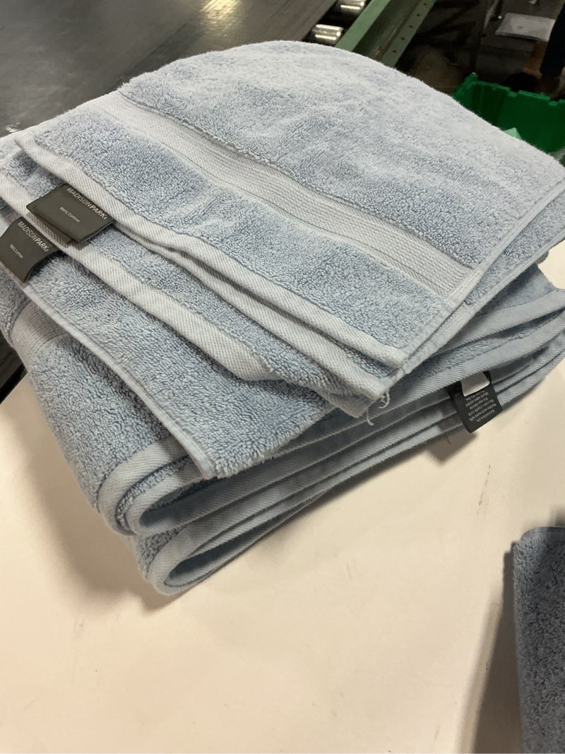 Condition photo showing Good Condition for Madison Park 8-Piece Luxury Cotton Towel Set, 800GSM Bath Towels, Ultra Soft & Absorbent, Light Blue