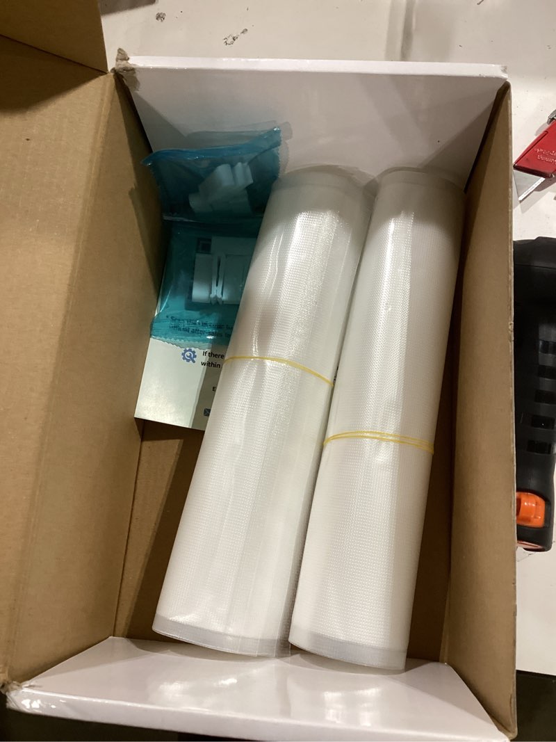 Condition photo showing Good Condition for vacuum sealer for food (compact vacuum sealers+ 30 reusable vacuum bags), powerful handheld vacuum sealer for 10x preservation & fresh medium