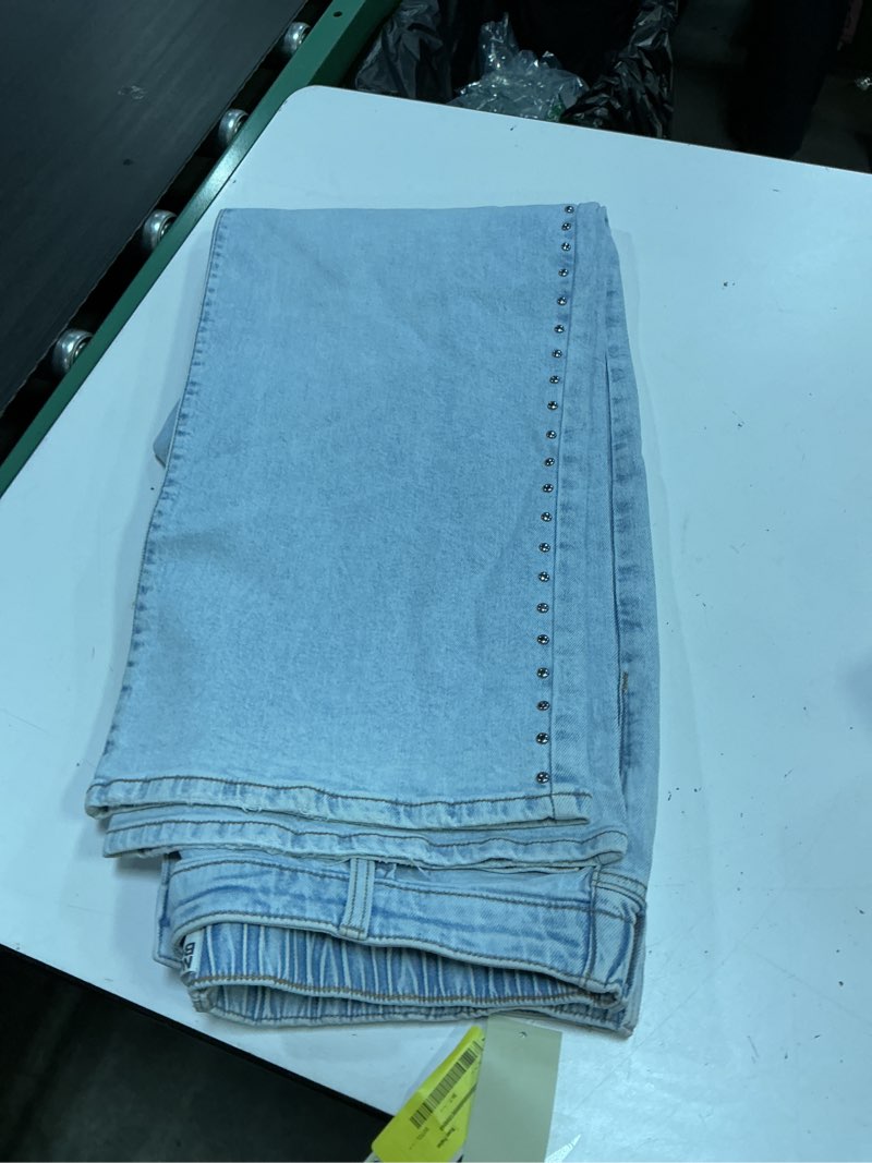 Condition photo showing Good Condition for no boundaries high rise baggy wide leg jeans, 32" inseam, women's and women's plus sizes xl 16/18