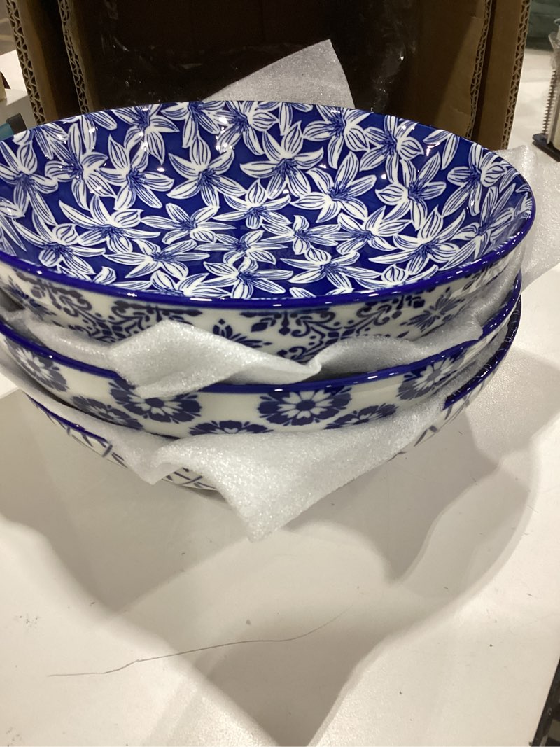 Condition photo showing Good Condition for vancasso Selene 8.5\" Pasta Bowls Set of 3, 40 oz Porcelain Shallow Salad Bowls, Serving Bowls Large Kitchen Bowl Plates Pasta Plates, Blue & White Floral Design, Microwave Safe 40 OZ Cobalt Blue