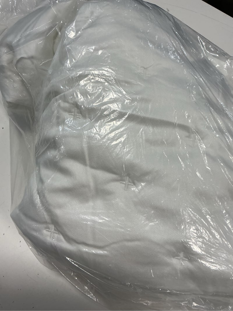 Condition photo showing Good Condition for (size 26x26)quince bamboo dream quilted sham color white