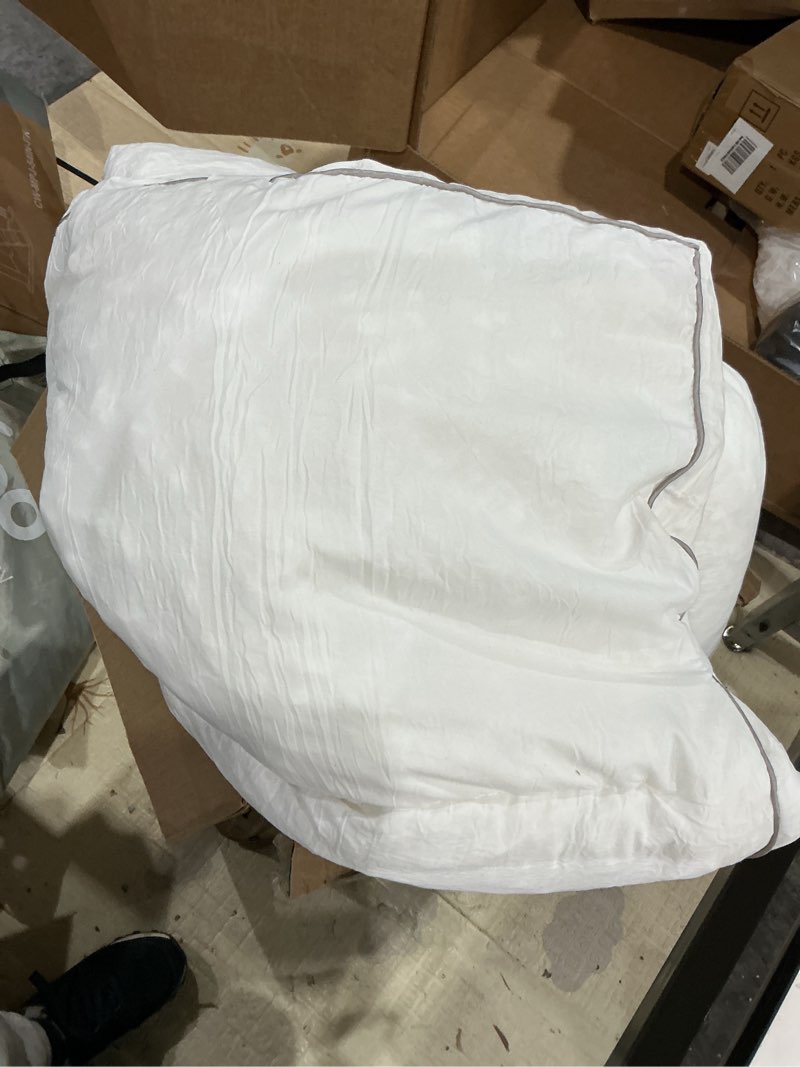 Condition photo showing As Is for item similar// sopat mattress topper king size extra thick mattress pad 8-21\" deep pocket soft down alternative fill mattress protector pillow top mattress cover (78x80 inches, white) white color king
