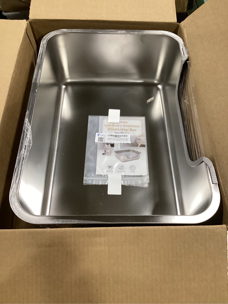 Condition photo showing New/Like New for qiuma stainless steel cat litter box with low entry, metal kitty litter box for senior or injured cats, odor-free, non-stick, easy to clean, 19.5"x13.6"x5.9", litter pan for big and small cats silver 19.5"l x 13.6"w x 5.9"h