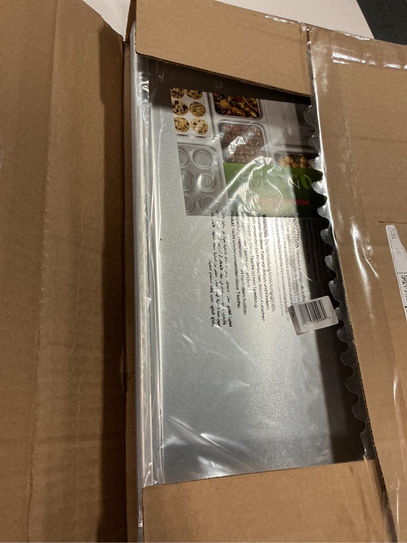 Condition photo showing Good Condition for Nordic Ware Naturals Half Sheet Set - USA Made Aluminum Commercial Quality Sheet Pan for Baking or Roasting, Encapsulated Galvanized Steel Rim Prevents Warping, 2pk Half + Lid