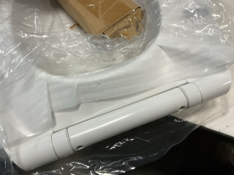 Condition photo showing New/Like New for hibbent premium round toilet seat with cover quiet close, one-click to quick release, easy installation non-slip seat bumpers, slow close toilet seat and cover, easy cleaning-white color one-click round 16.5" white