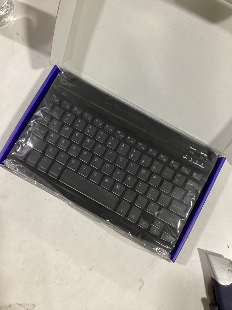 Condition photo showing New/Like New for TECURS Bluetooth Keyboard and Mouse Combo for iPad - Rechargeable Wireless Keyboard & Mouse with 7-Color Backlit Compatible with iPad 10th/9th/8th Gen, iPad Pro/Air/Mini, iPhone15/14/13 Pro, Black