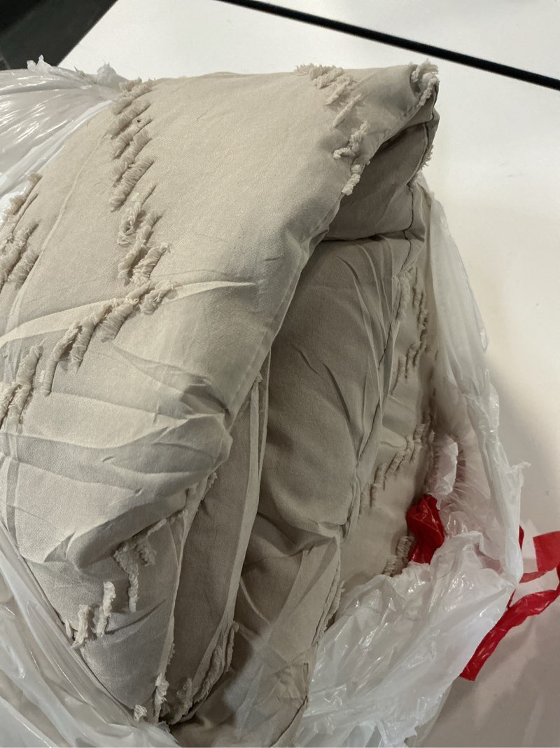Condition photo showing Good Condition for Litanika Tannish Grey Comforter Set King Size, 3 Pieces Boho Chevron Tufted Bedding Set & Collections, All Season Bed Set (104x90In Comforter and 2 Pillow Shams)