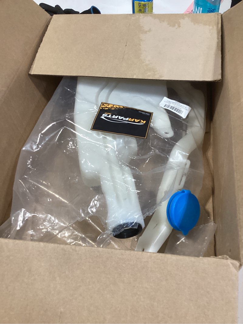 Condition photo showing New/Like New for washer reservoir for honda civic 2017-2021 | w/inlet | cap and pump | hatchback ho1288219 | 76841tgge01-pfm | 76841teat01-pf