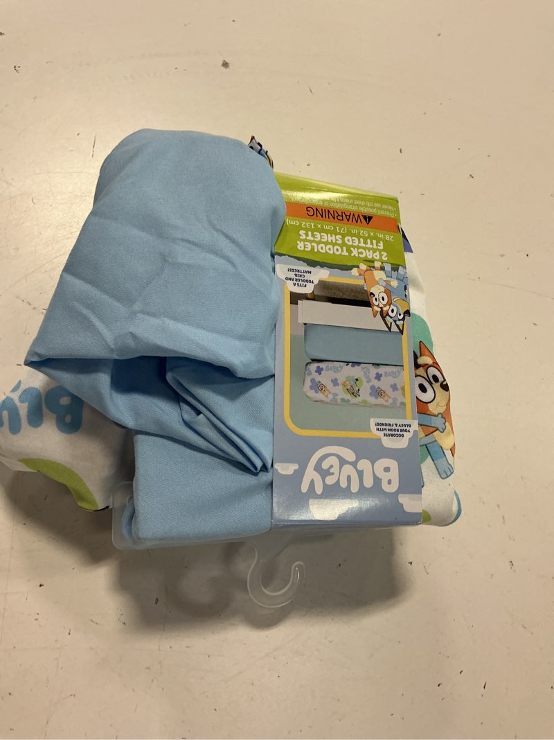 Condition photo showing Good Condition for bluey toddler sheet set 2 pack, blue, white, toddler boy and girl