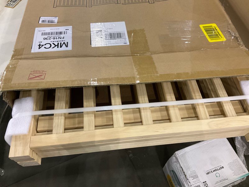 Yo can paint free wood fence